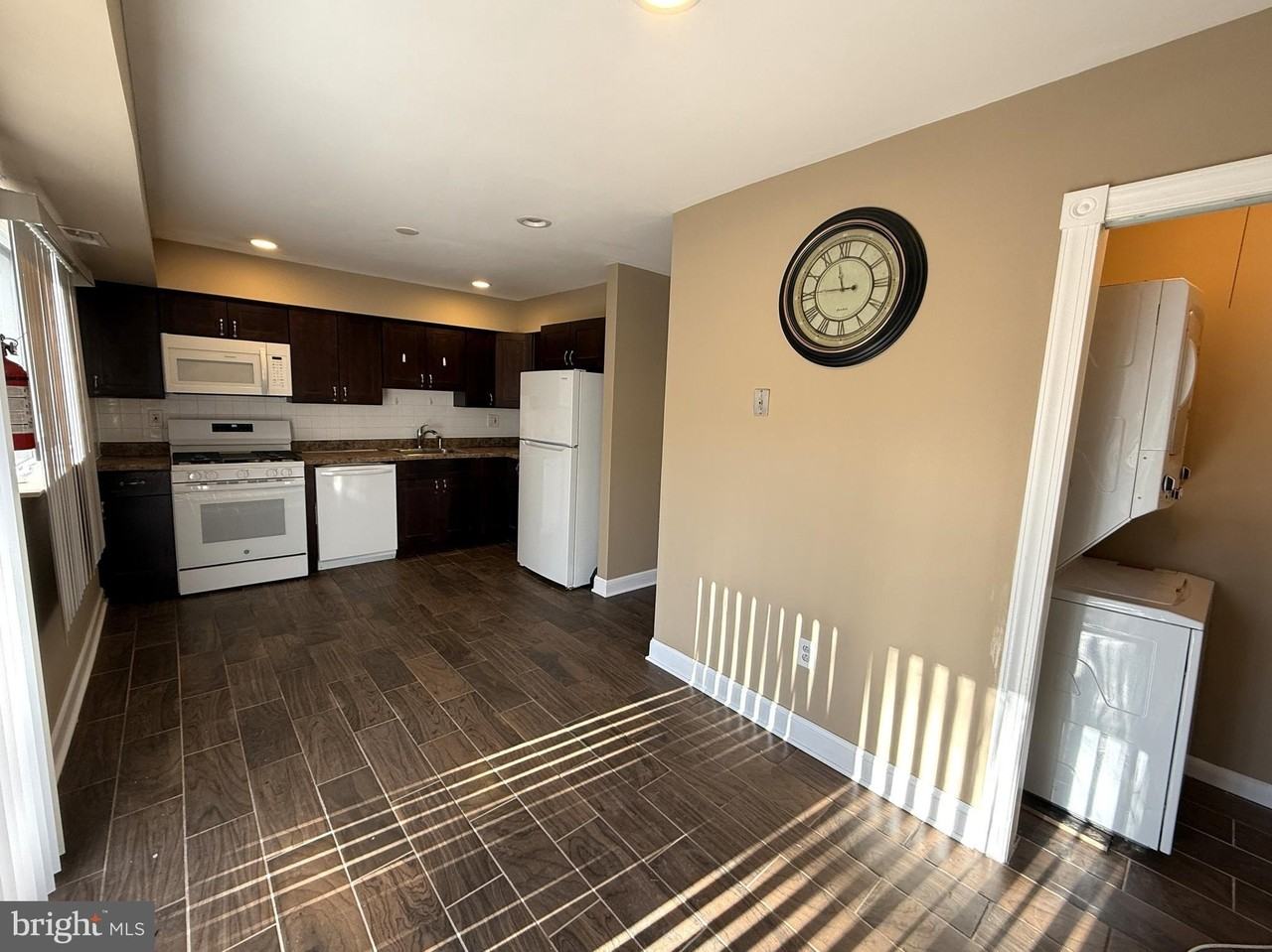 131 Chelsea Cir Unit B141 #B141 - Photo 4 of 13