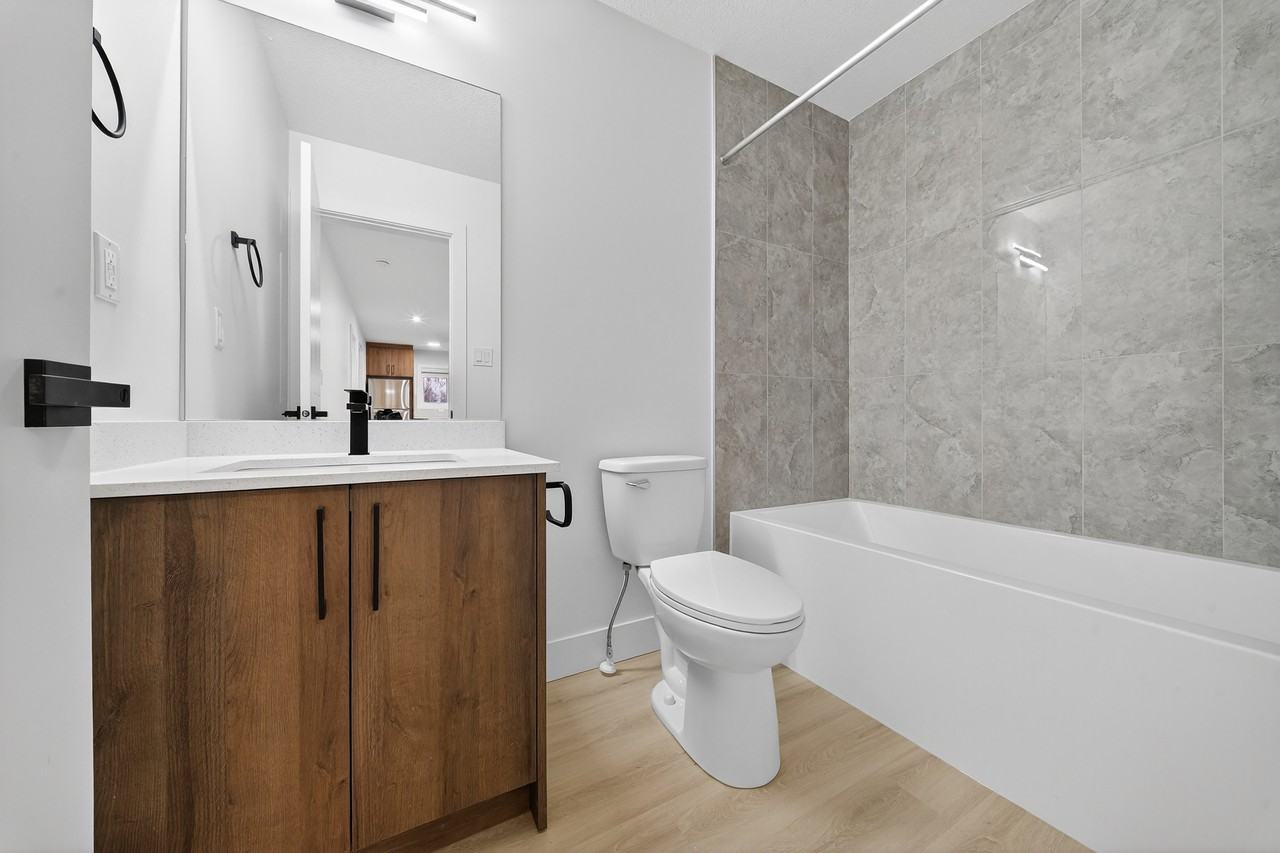 8821G 122 Ave Nw #1 - Photo 3 of 20