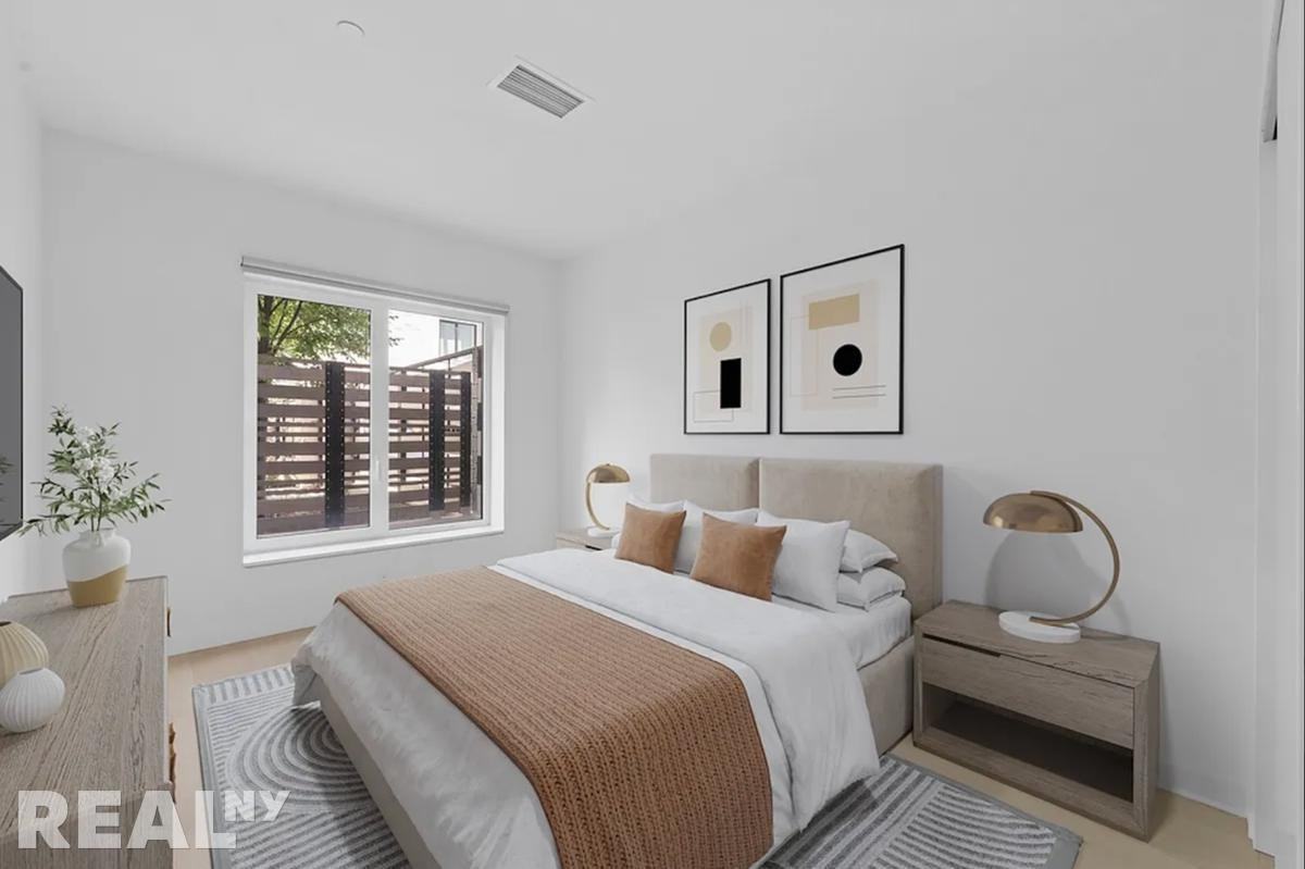 Clarkson Ave #105D - Photo 4 of 7