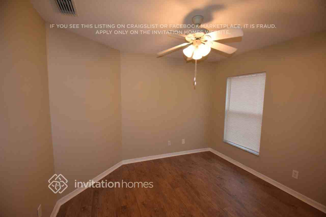 844 Rocky Mountain Ct - Photo 5 of 7