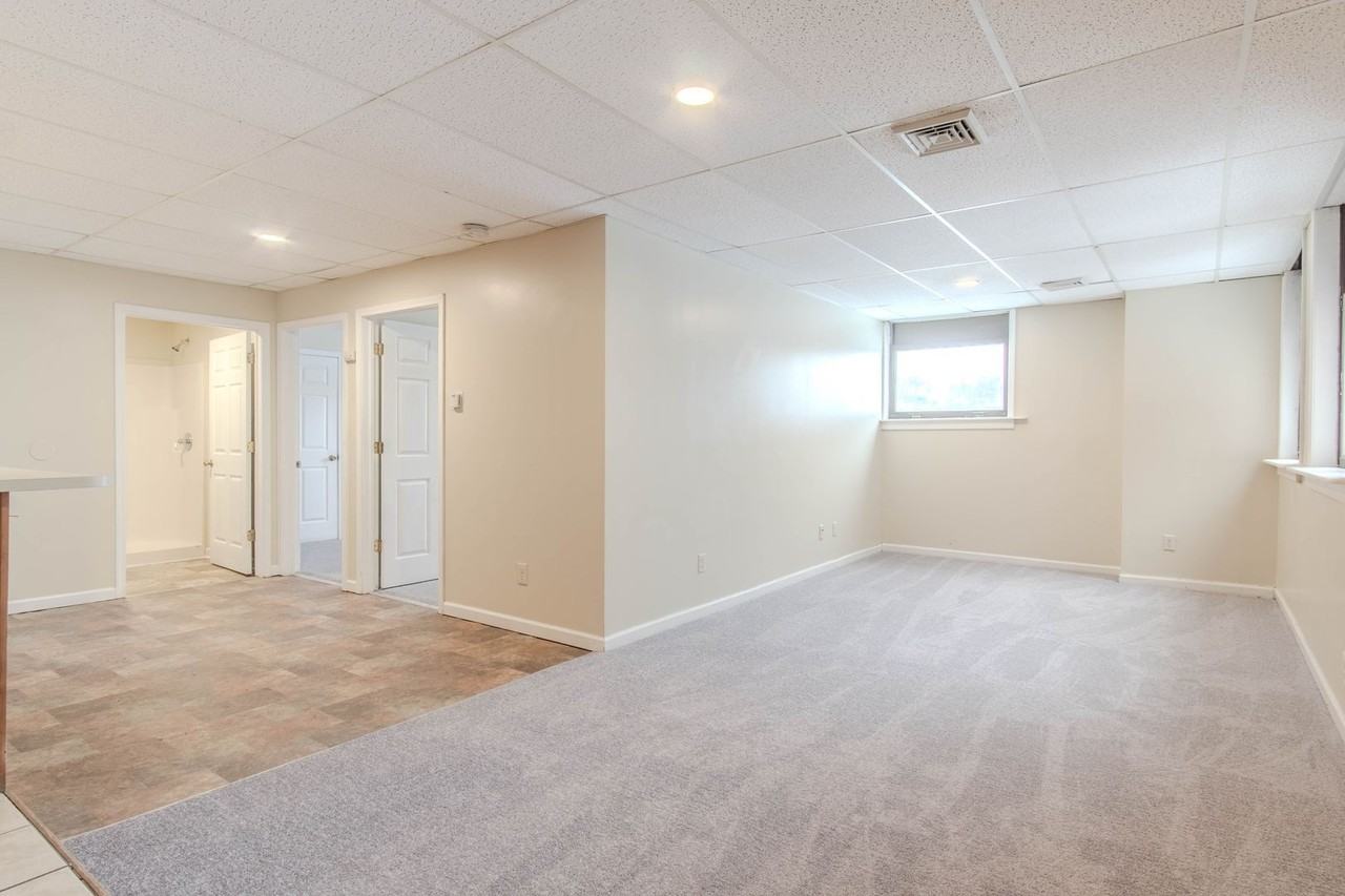 Hilltop - Photo 4 of 30