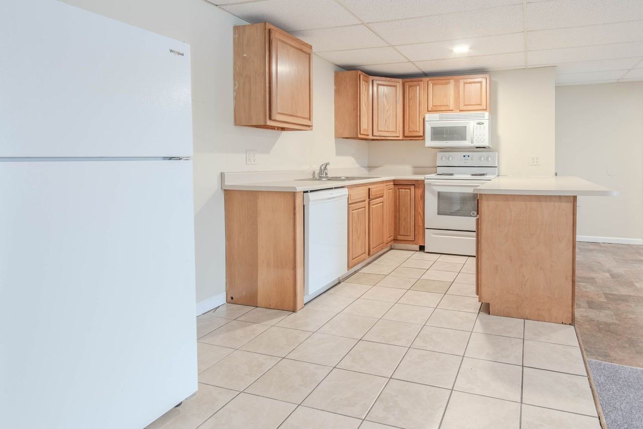 Hilltop - Photo 5 of 30