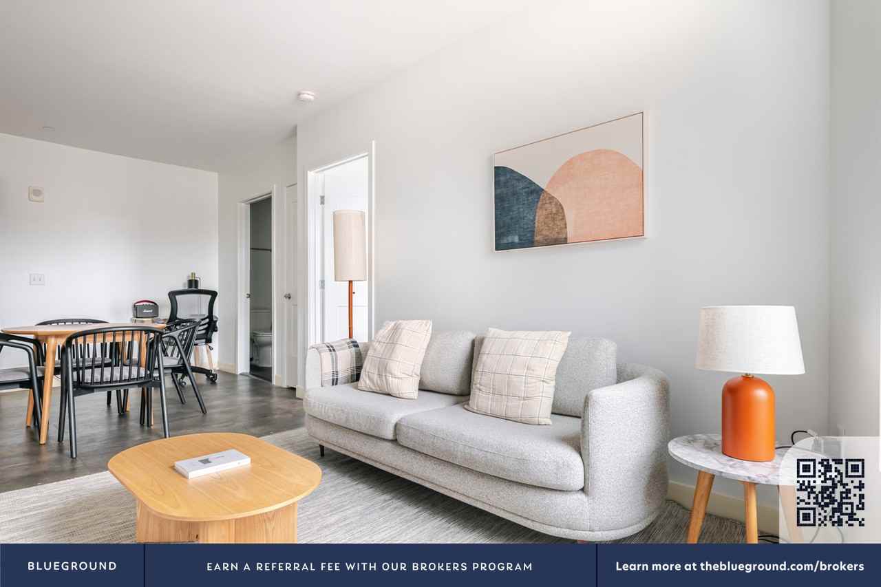 5 Columbia Street - Photo 4 of 36