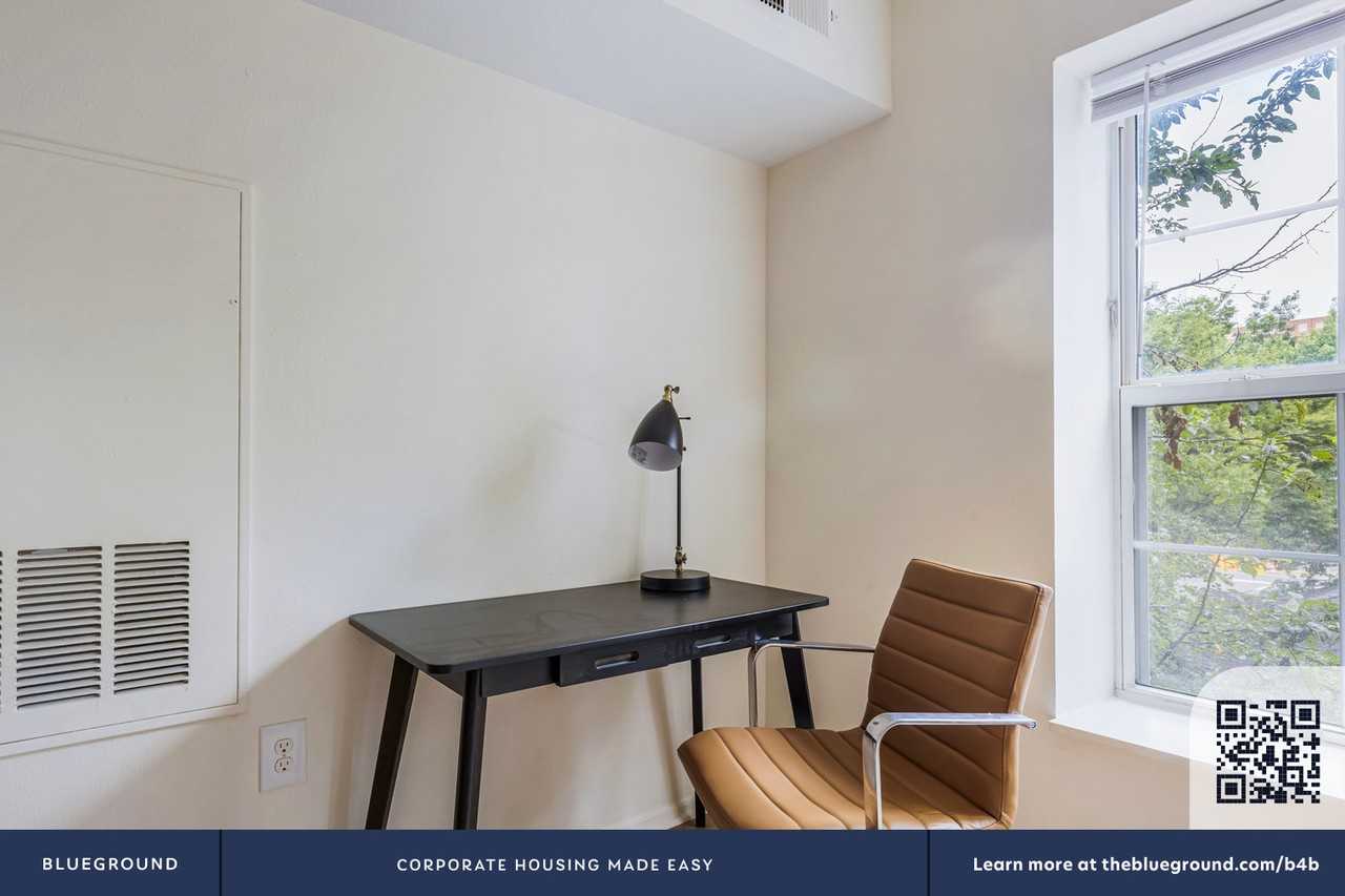 444 Washington Boulevard - Photo 6 of 48