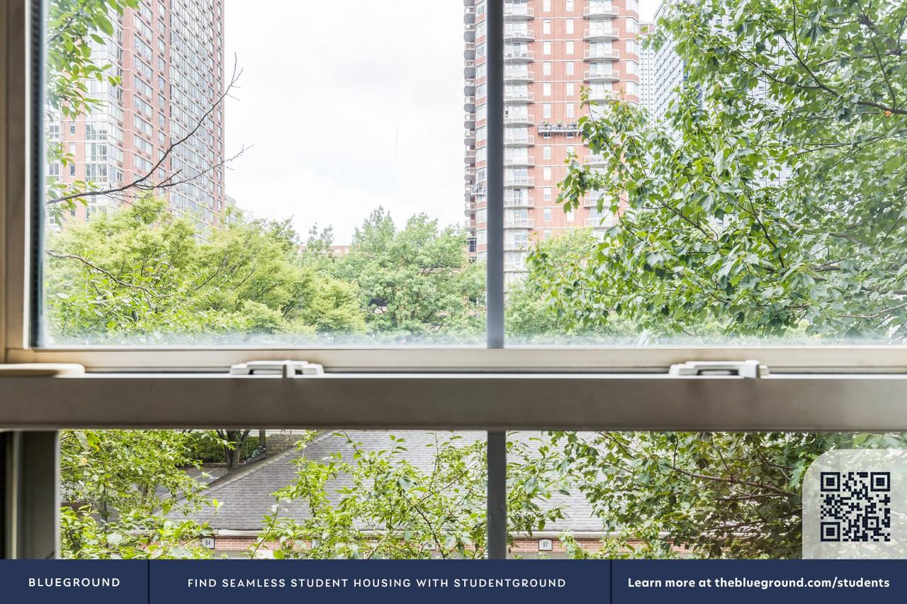 444 Washington Boulevard - Photo 7 of 48