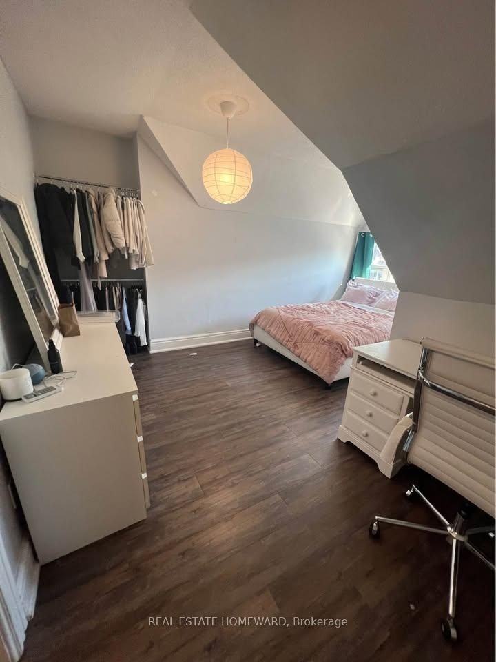 244 Bathurst Street #2 - Photo 6 of 11