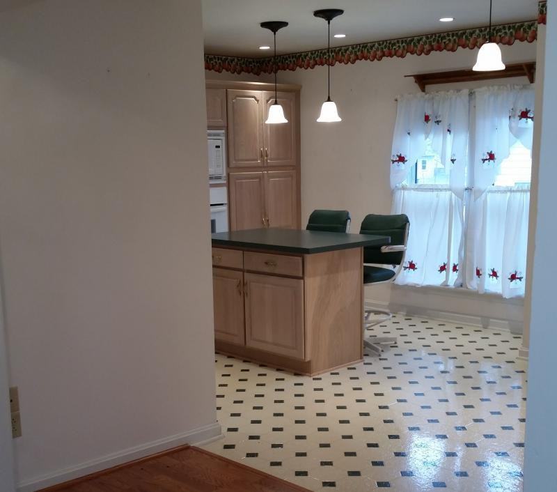 102 Center St #5 - Photo 2 of 7