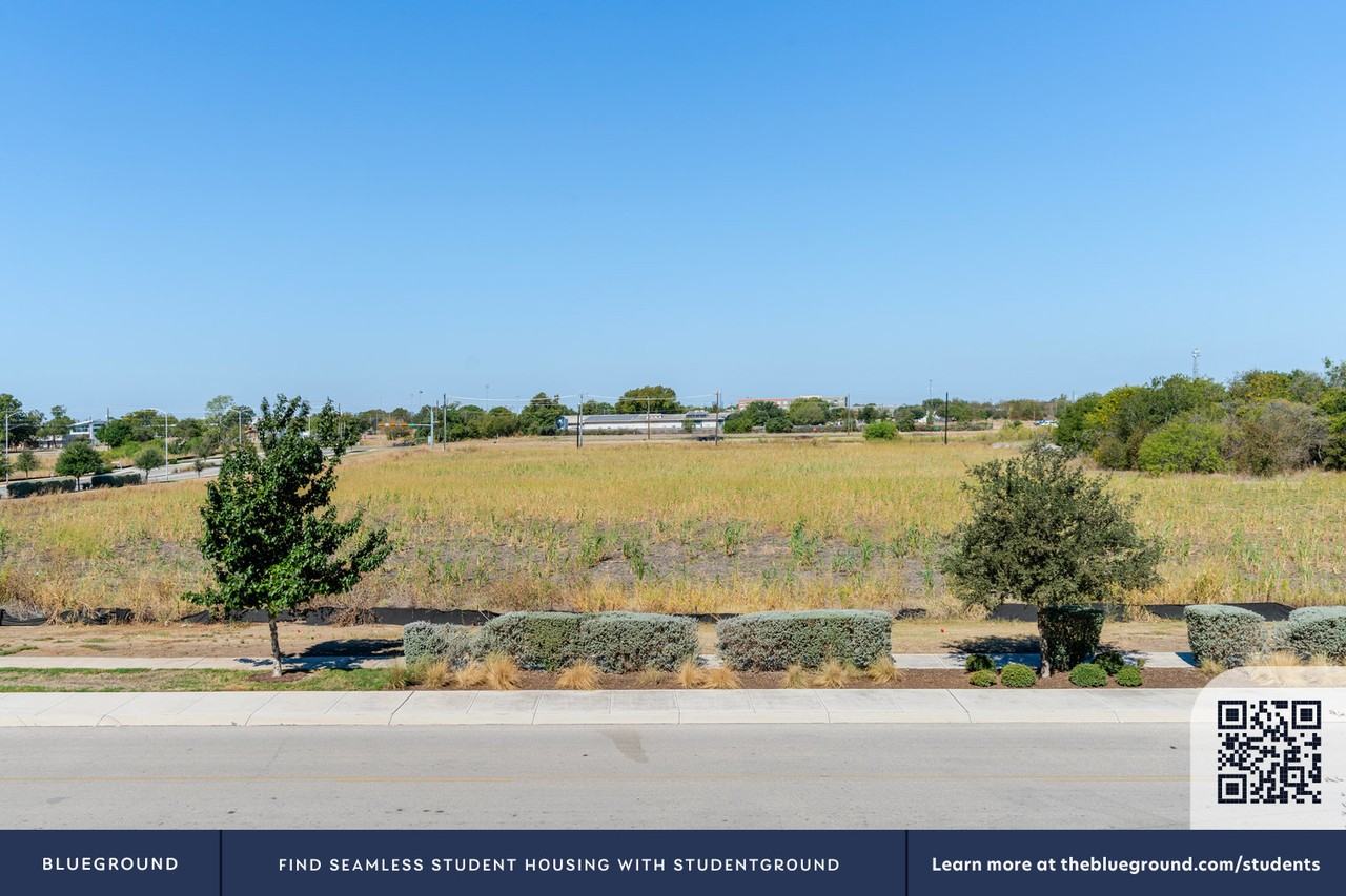 11600 Spirit Dr #355 - Photo 6 of 30