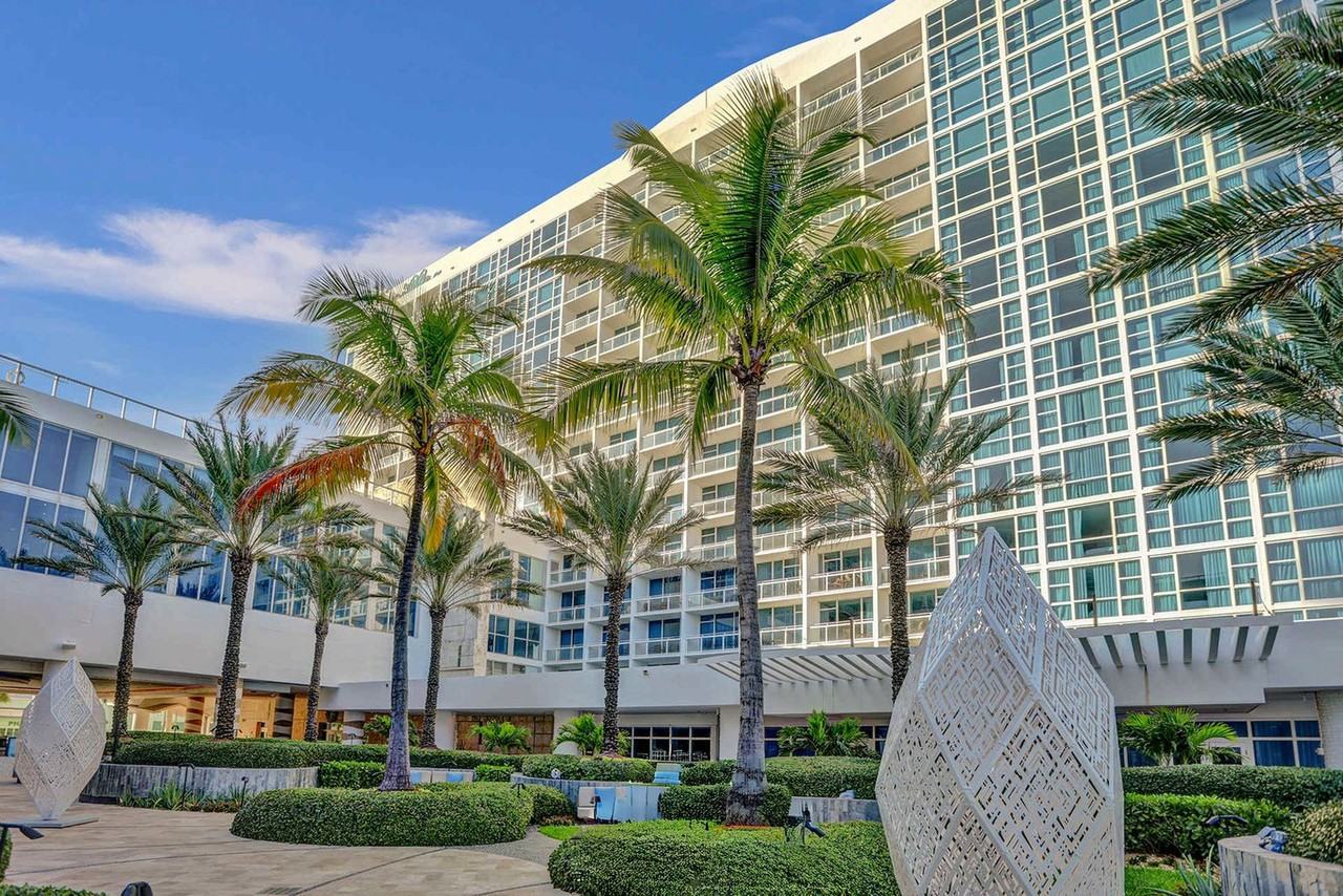 6801 Collins Ave #1286894P - Photo 5 of 9