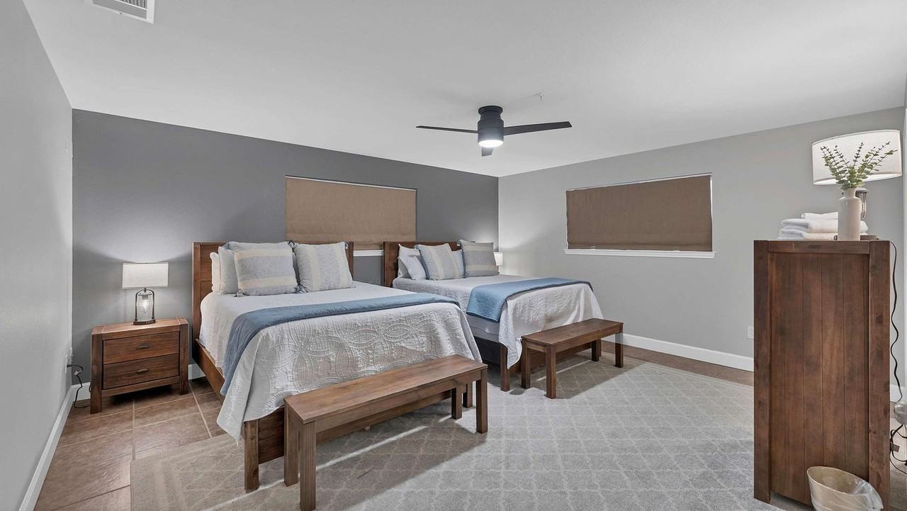 730 E Mather St #1351225P - Photo 6 of 25