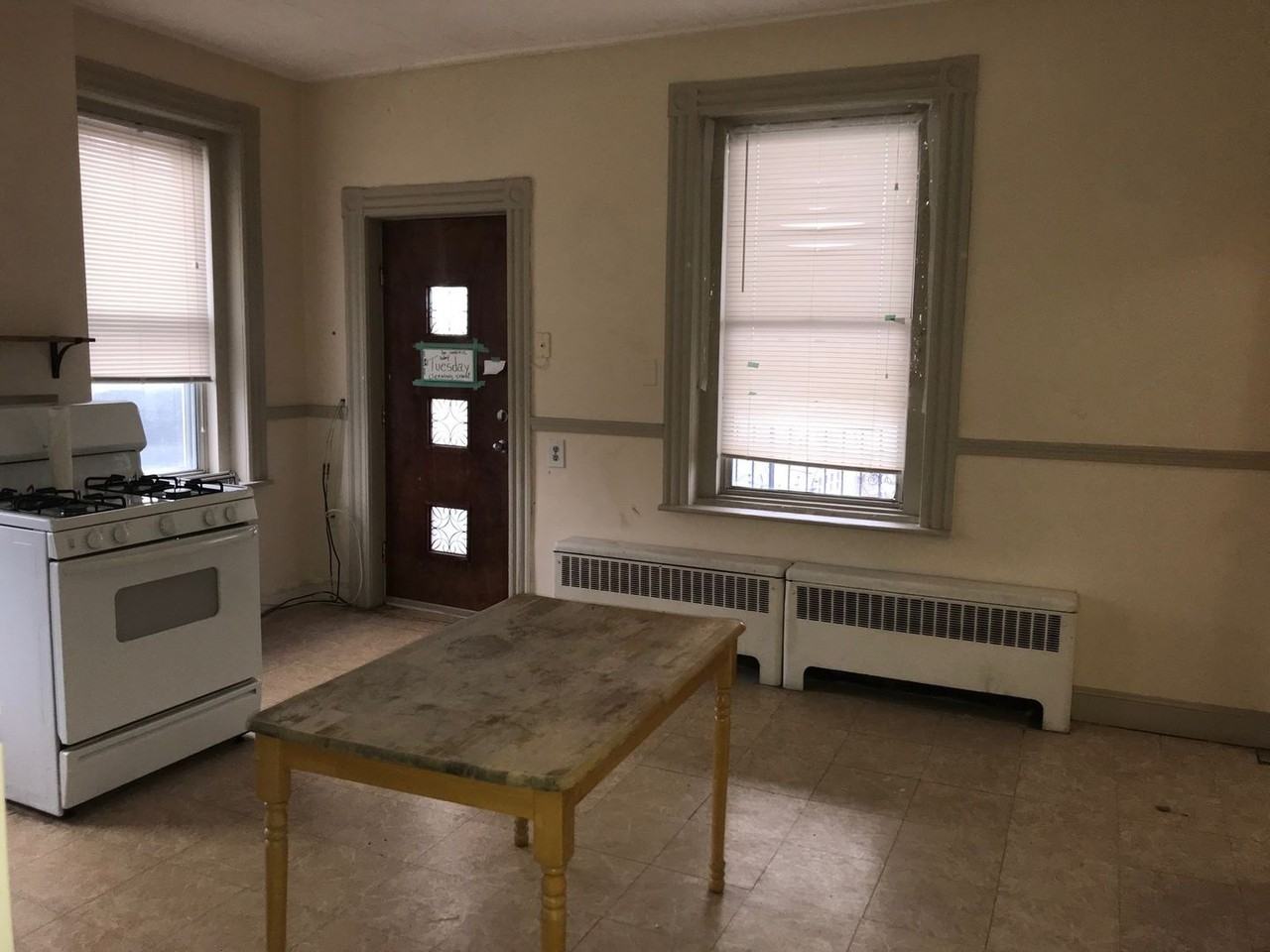 Everett Ventures, LLC - Photo 6 of 33