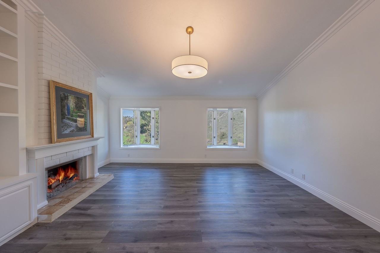 26861 Canyon Crest Rd - Photo 6 of 17