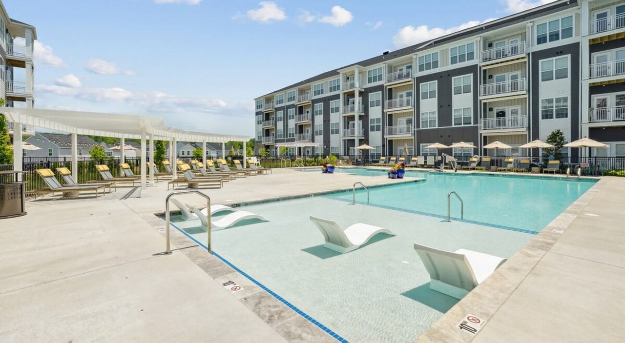 1202 Marquis Pkwy #1379571P - Photo 4 of 44