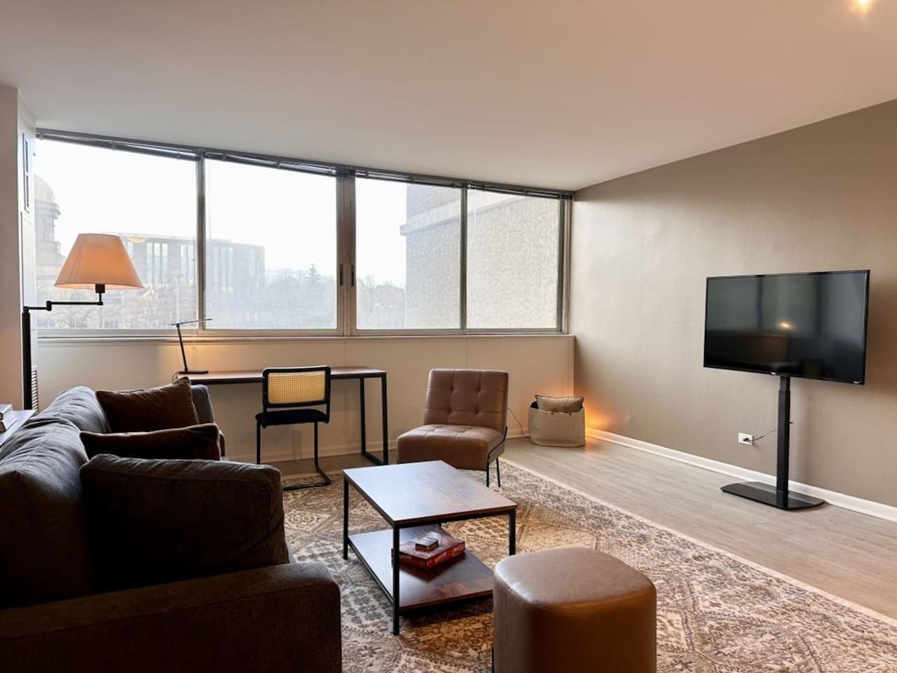 901 S Ashland Ave #1379030P - Photo 3 of 32