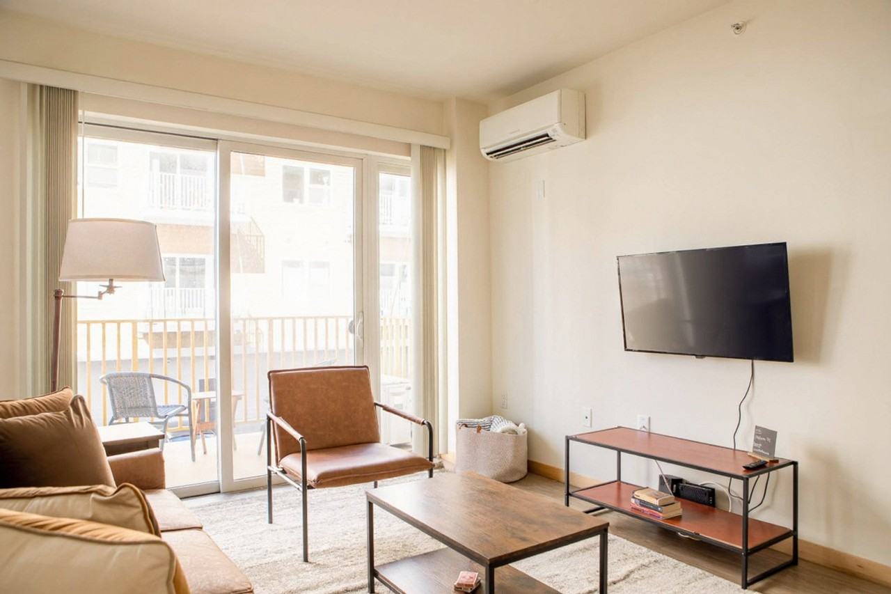 1030 S 2nd St #1379018P - Photo 6 of 17