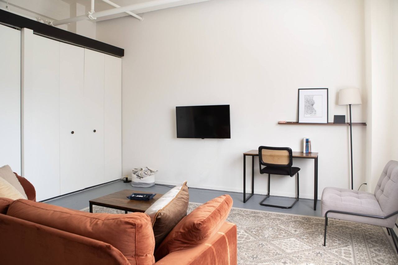 823 N 2nd St #1379048P - Photo 2 of 15