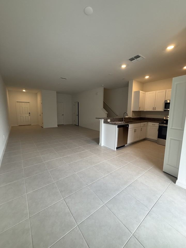 11061 Wishing Cloud Rd - Photo 6 of 29