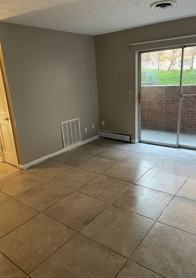 4647 Glenway Ave #4 - Photo 5 of 6