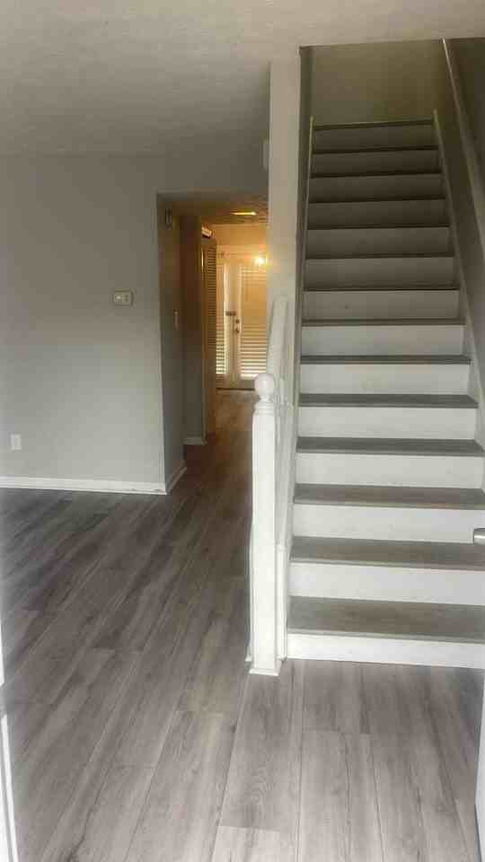 136 Hudson Bridge Ter - Photo 3 of 11