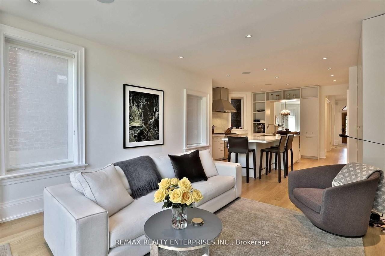 305 Crawford Street - Photo 5 of 29