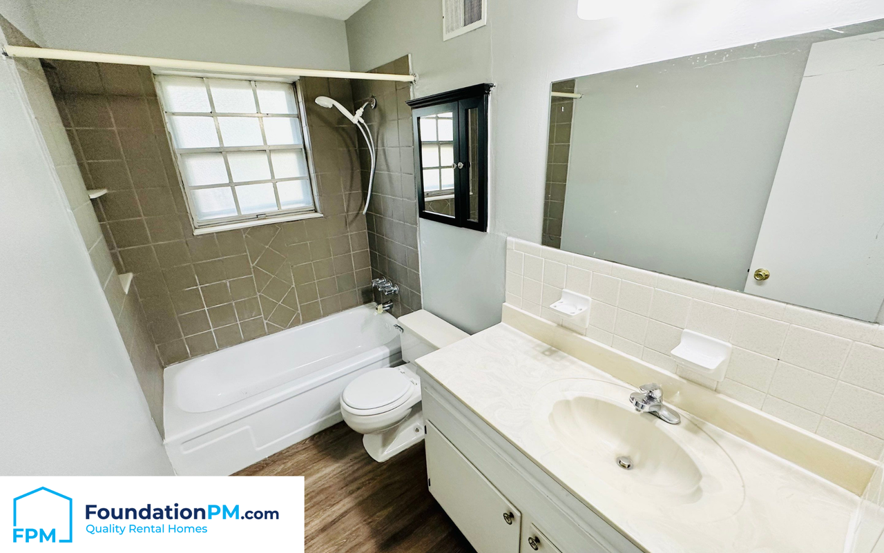 1188 Garden Rd - Photo 4 of 13