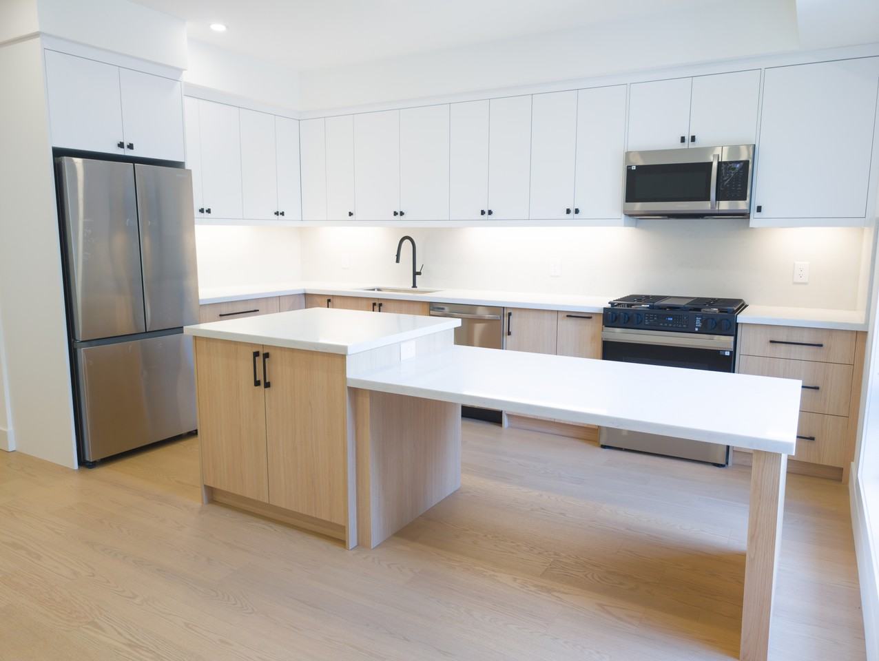 52 Vernon Street #301 - Photo 2 of 34