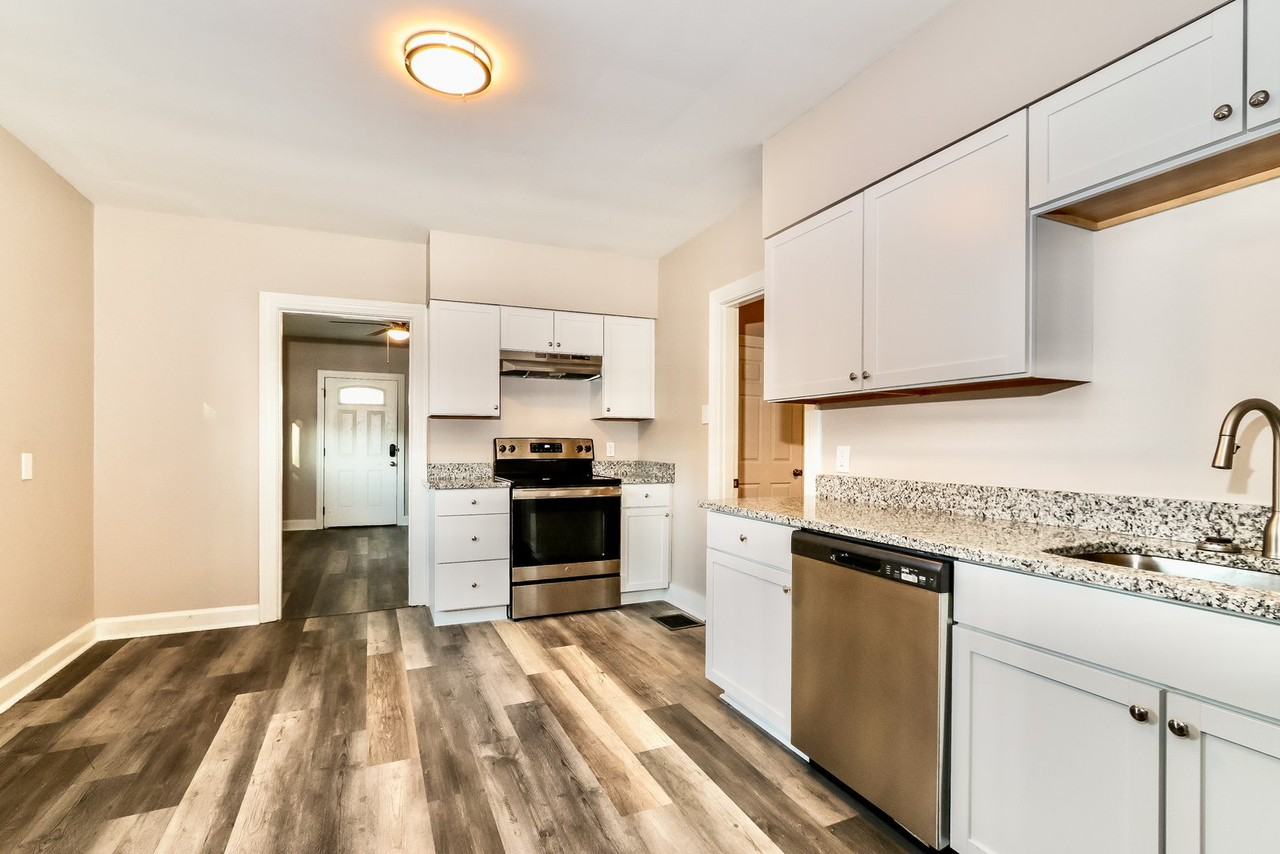 Lincoln Ave - Photo 5 of 6