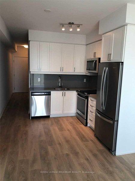 7895 Jane Street #3212 - Photo 3 of 12