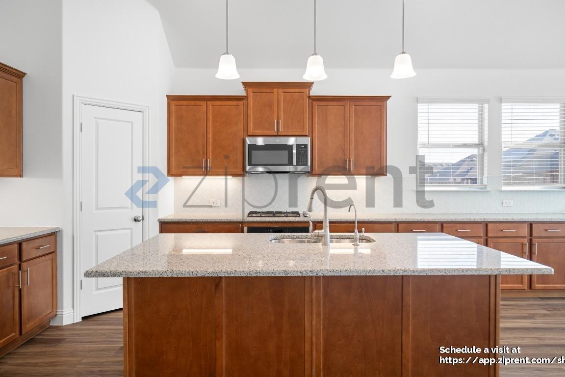 2900 Long Slope Rd #2900 - Photo 7 of 35