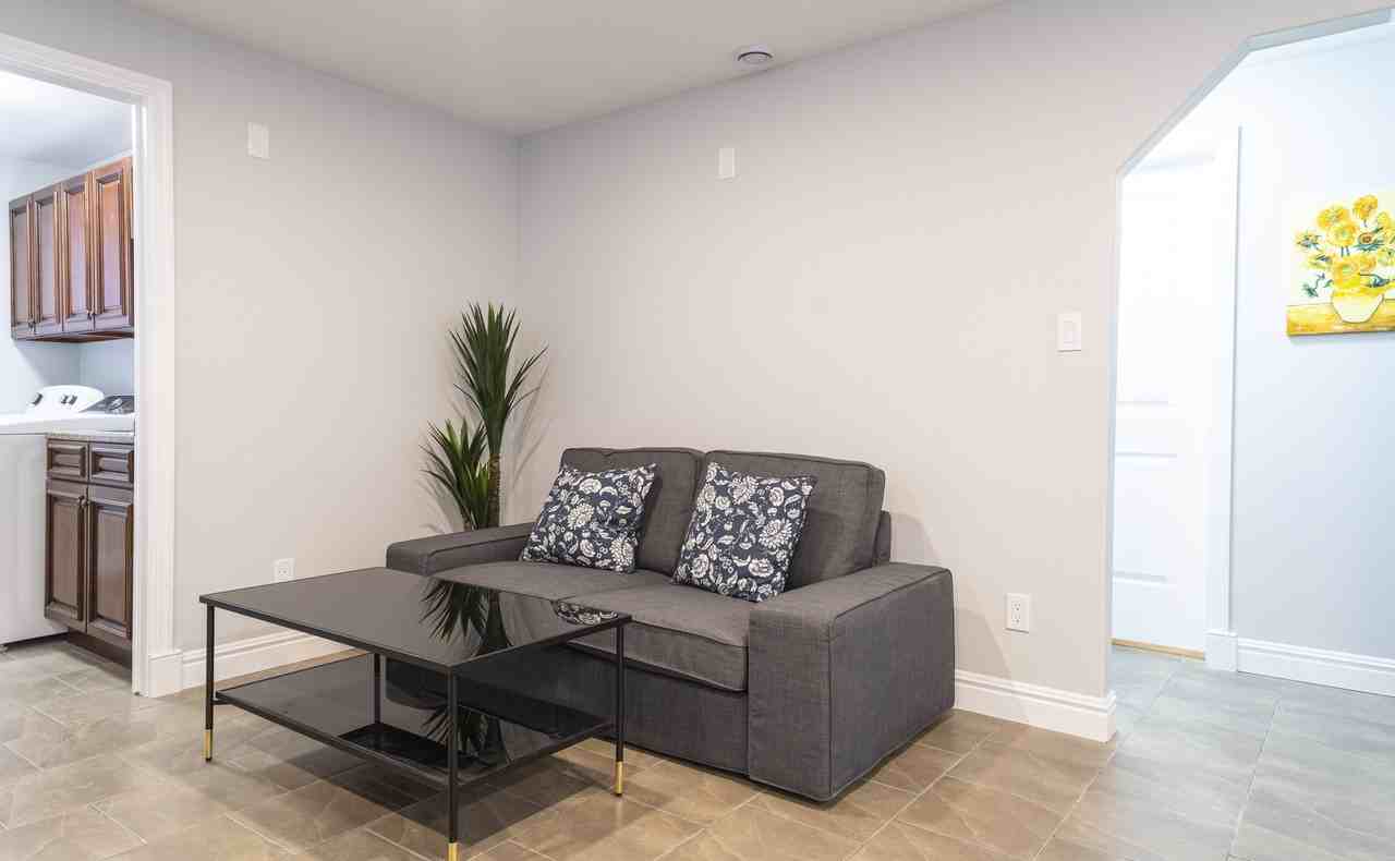 12 Obrine Street - Photo 5 of 26