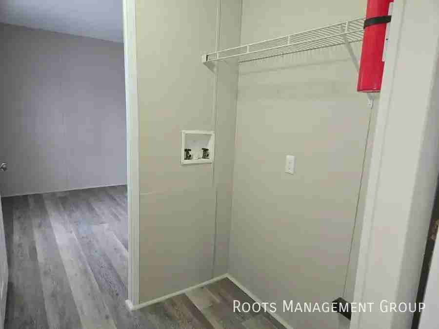 2763 Apollo Dr - Photo 4 of 14