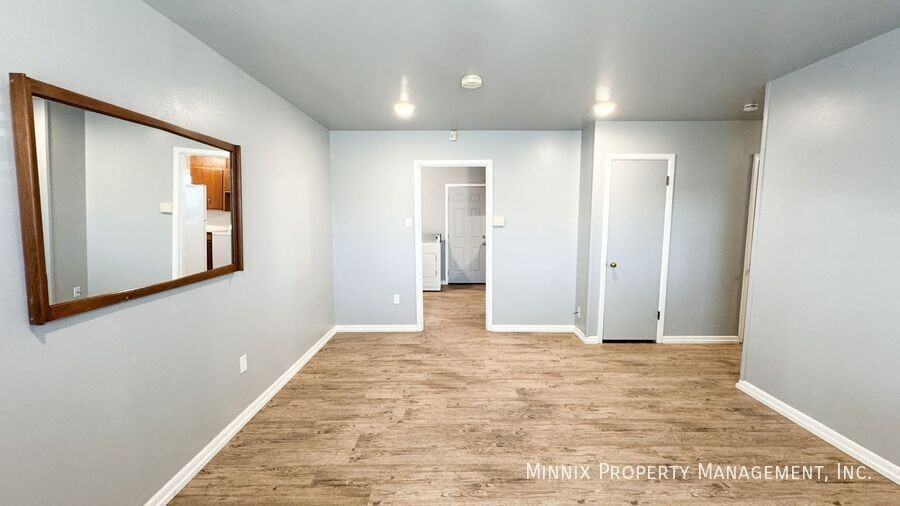 2806 60th St - Photo 5 of 18