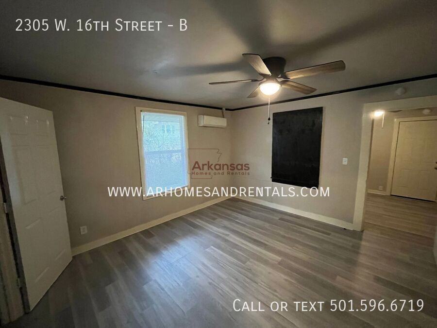 2305 W 16th St #B - Photo 2 of 8