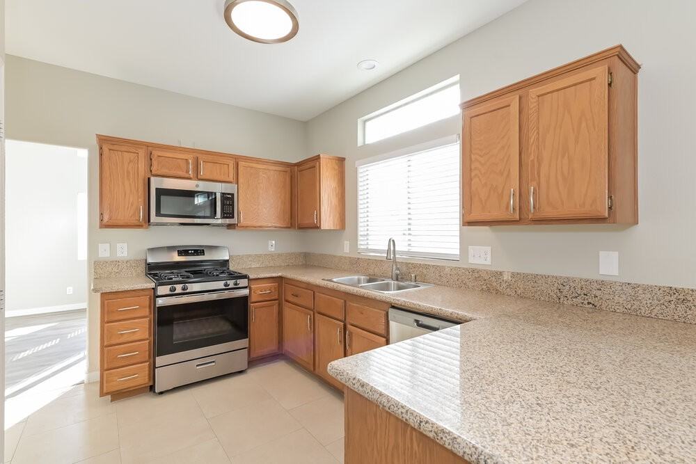 2181 Hearts Club Dr - Photo 7 of 17