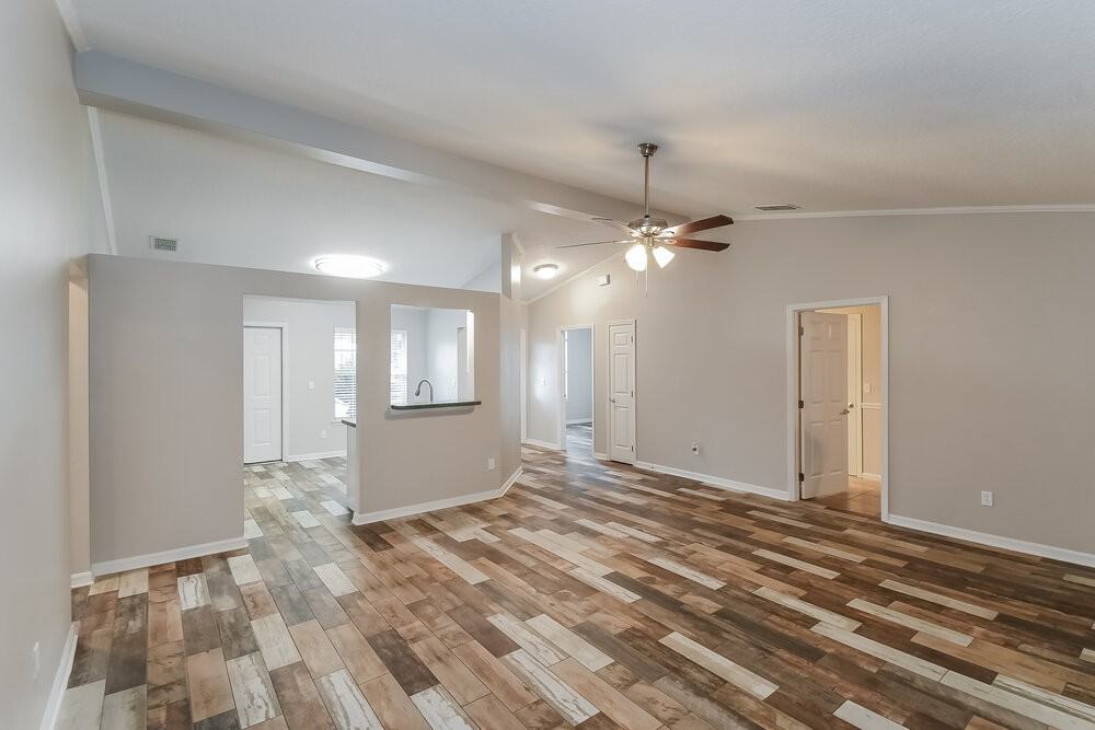 2931 Biloxi Trl - Photo 4 of 15