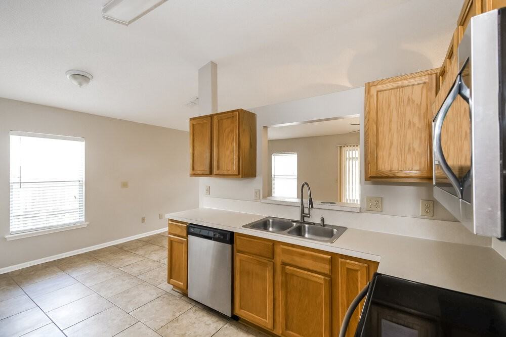 3292 Talisman Dr - Photo 7 of 16