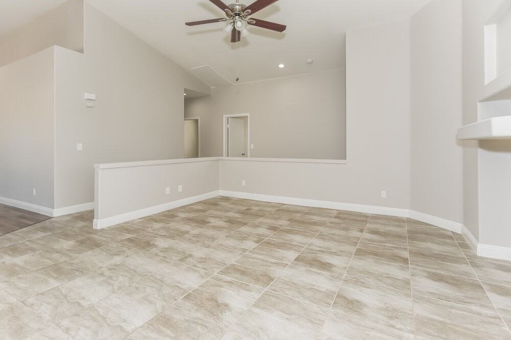 2519 Hollow Oak Ave - Photo 5 of 15