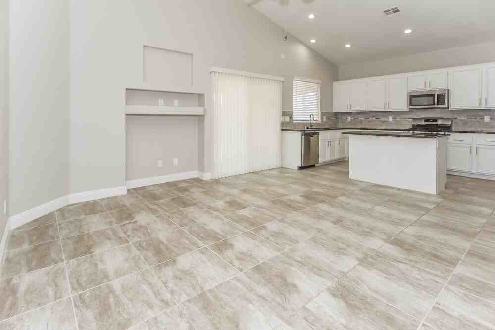 2519 Hollow Oak Ave - Photo 6 of 15