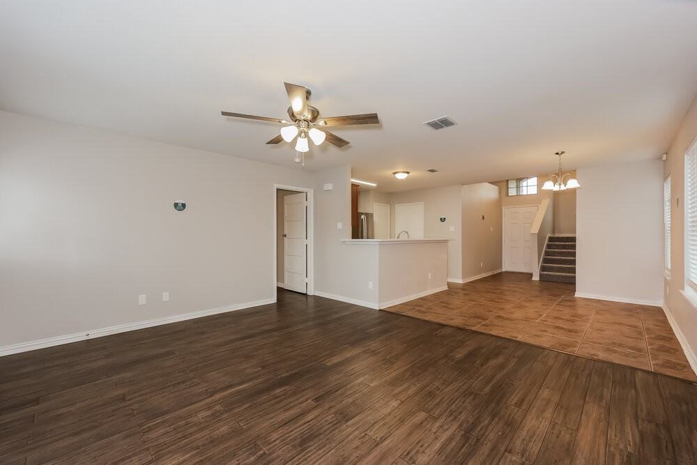 1307 Luna Linda Dr - Photo 5 of 17