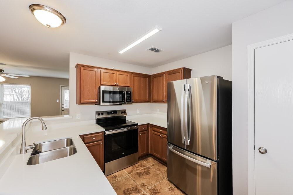 1307 Luna Linda Dr - Photo 7 of 17