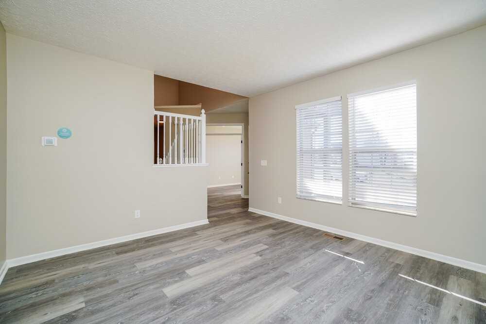 925 Mahle Dr - Photo 6 of 18