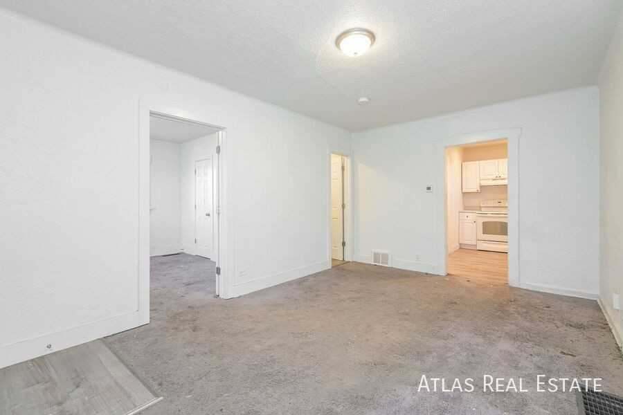 4424 W Alameda Ave - Photo 5 of 15