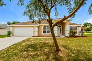 featured image of 2701 Athens Dr