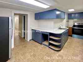 featured image of 100 Main St #B