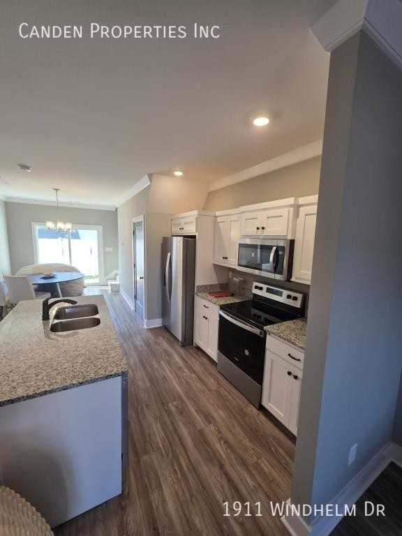 1911 Windhelm Dr - Photo 7 of 16