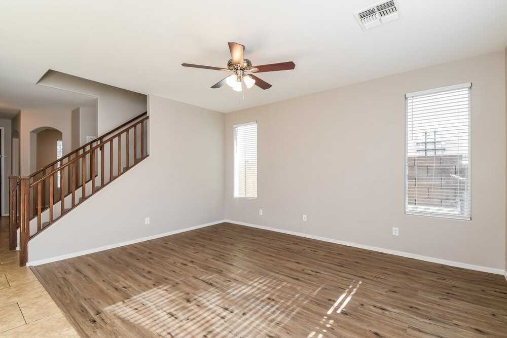 4055 E Vest Ave - Photo 5 of 20