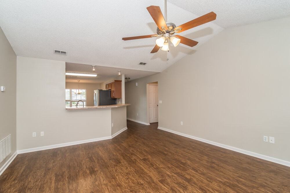 2672 Secret Harbor Dr - Photo 4 of 14