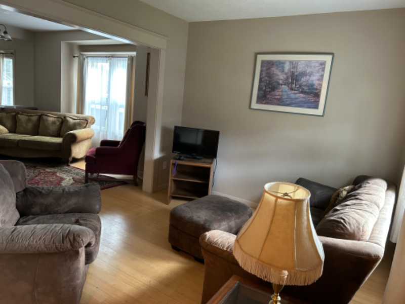 3642 Se 27th Ave - Photo 3 of 6