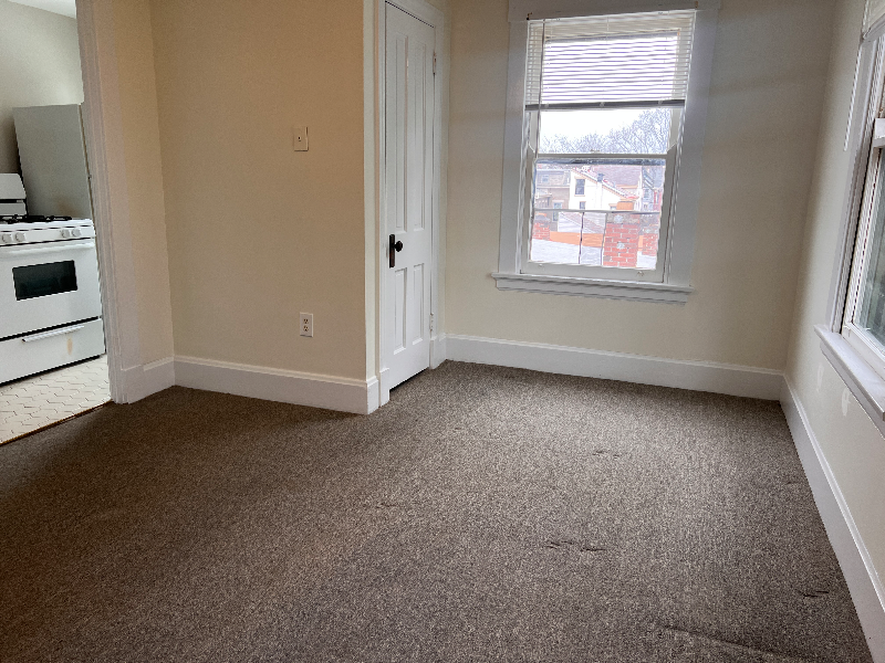 817 Washington Ave #3 - Photo 3 of 14