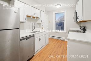 featured image of 29 Tiffany St #3